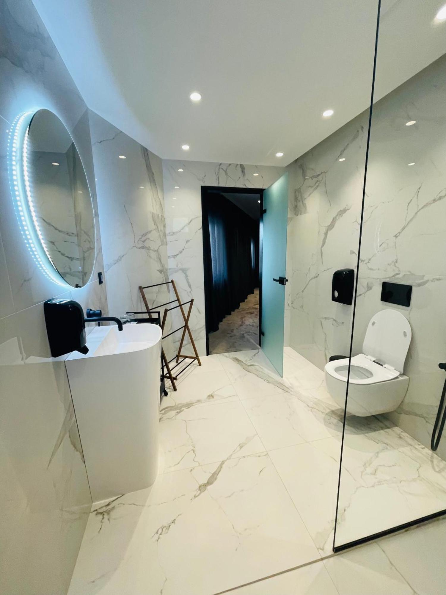 Lotus Luxury Rooms 바르나 외부 사진